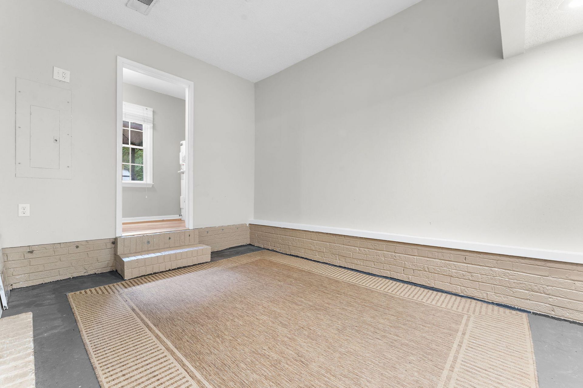 108 New Spring Court Photo 27