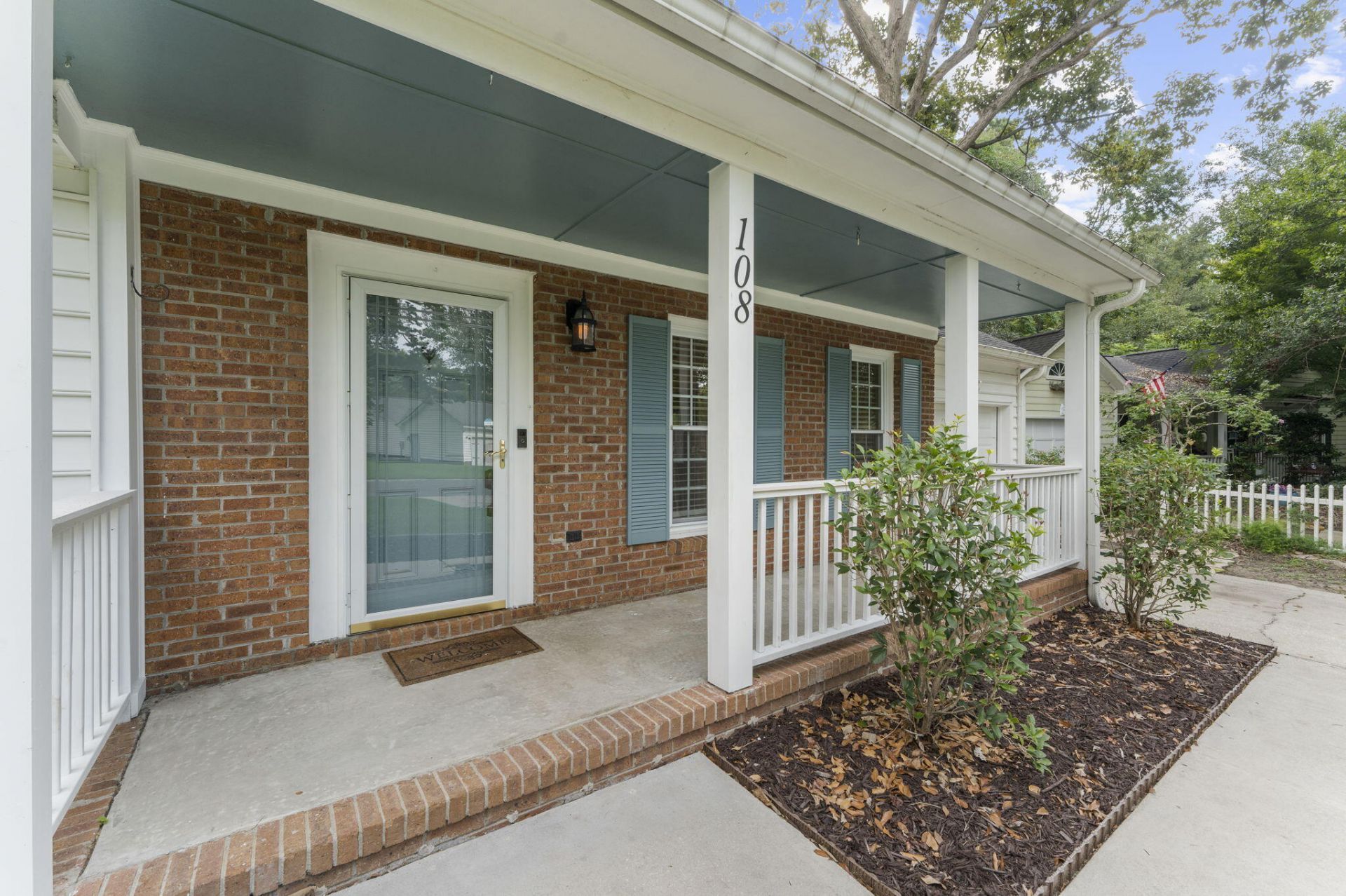 108 New Spring Court Photo 6