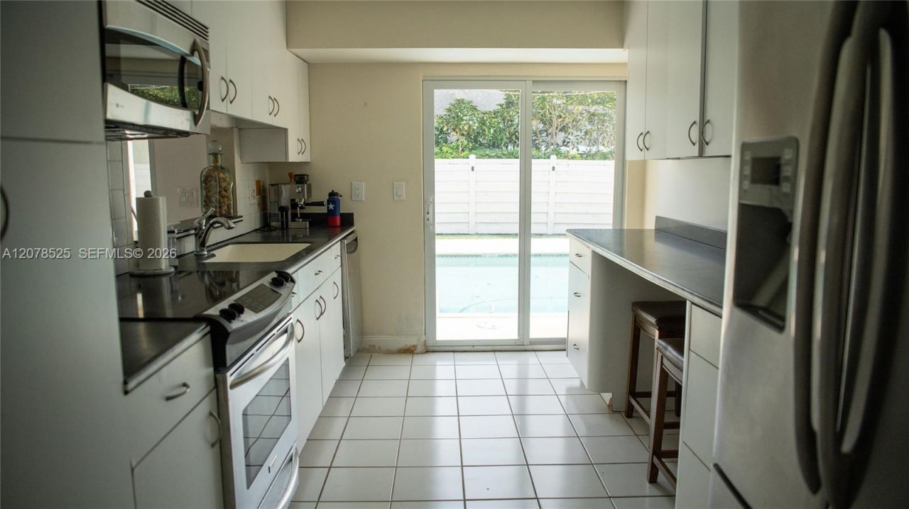 14045 SW 103rd Ter , Miami, FL 33186 Photo