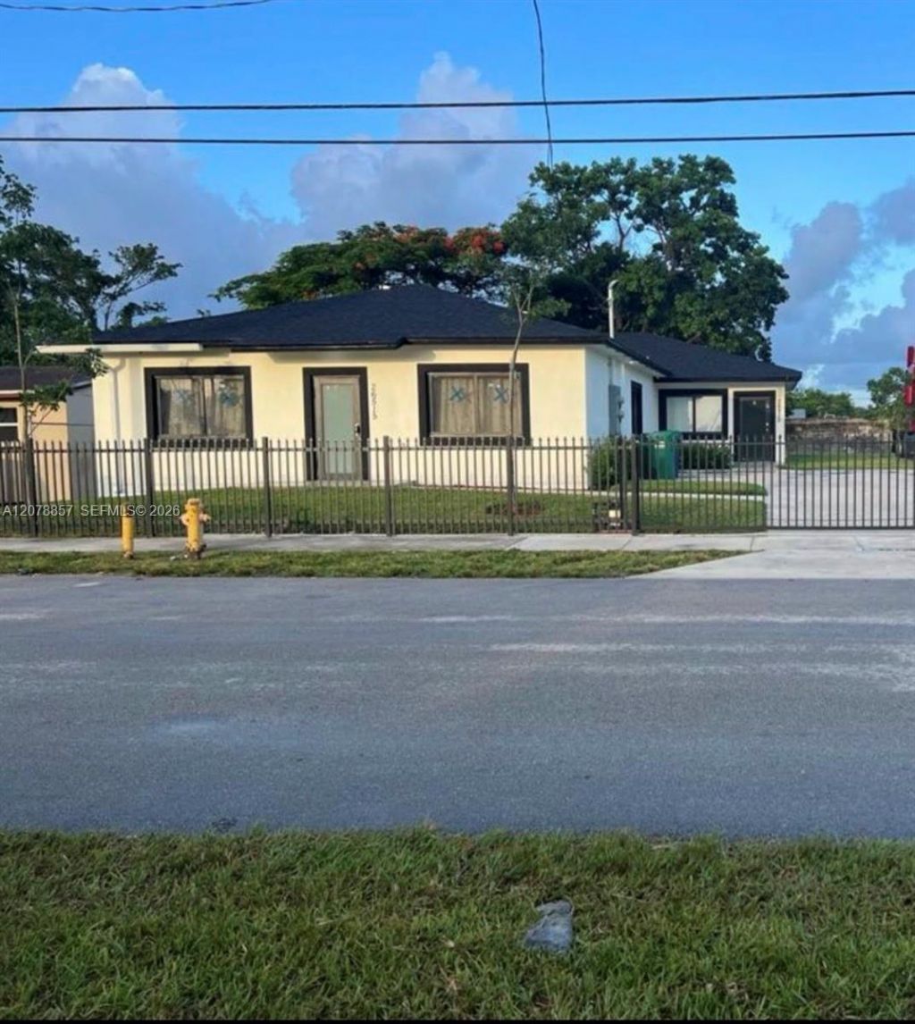 26515 SW 139th Ave, Unit A, Homestead, FL 33032 Photo