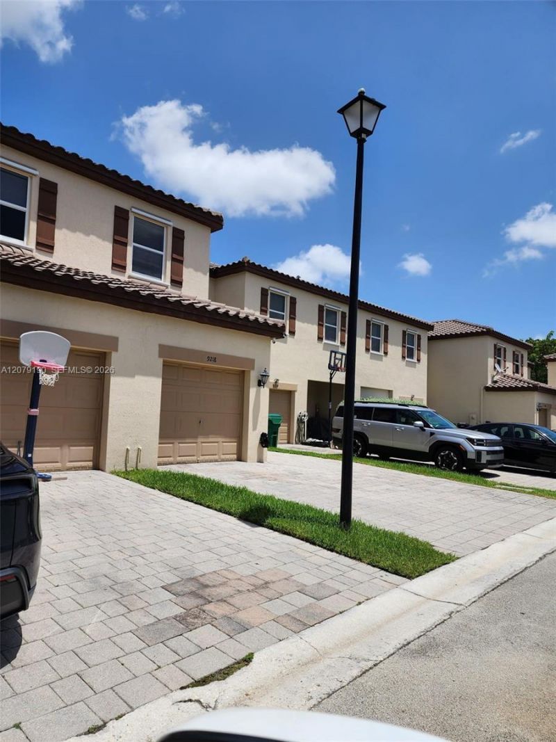 9224 SW 170th Pl, Miami, FL 33196 Photo