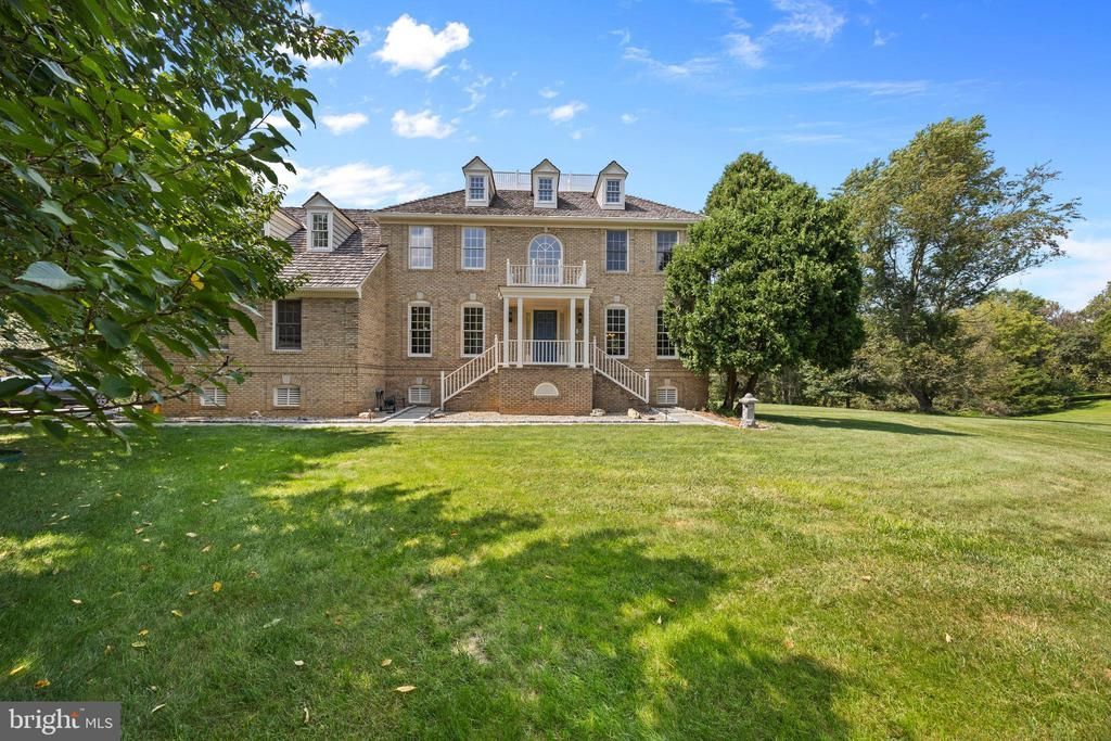 21800 CHURCHILL DOWNS COURT, LAYTONSVILLE, MD 20882