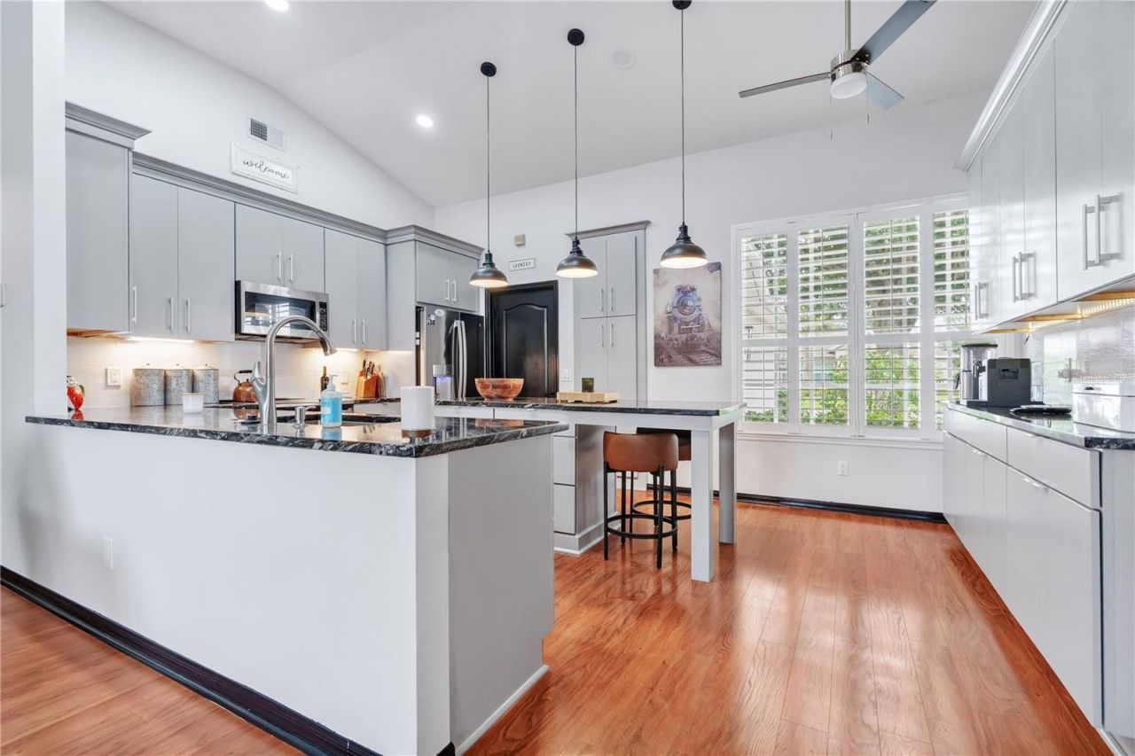 8063 Laurel Ridge Drive , Mount Dora, FL 32757 Photo