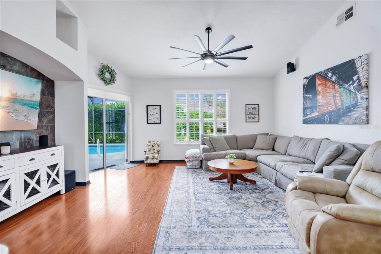 8063 Laurel Ridge Drive , Mount Dora, FL 32757 Photo