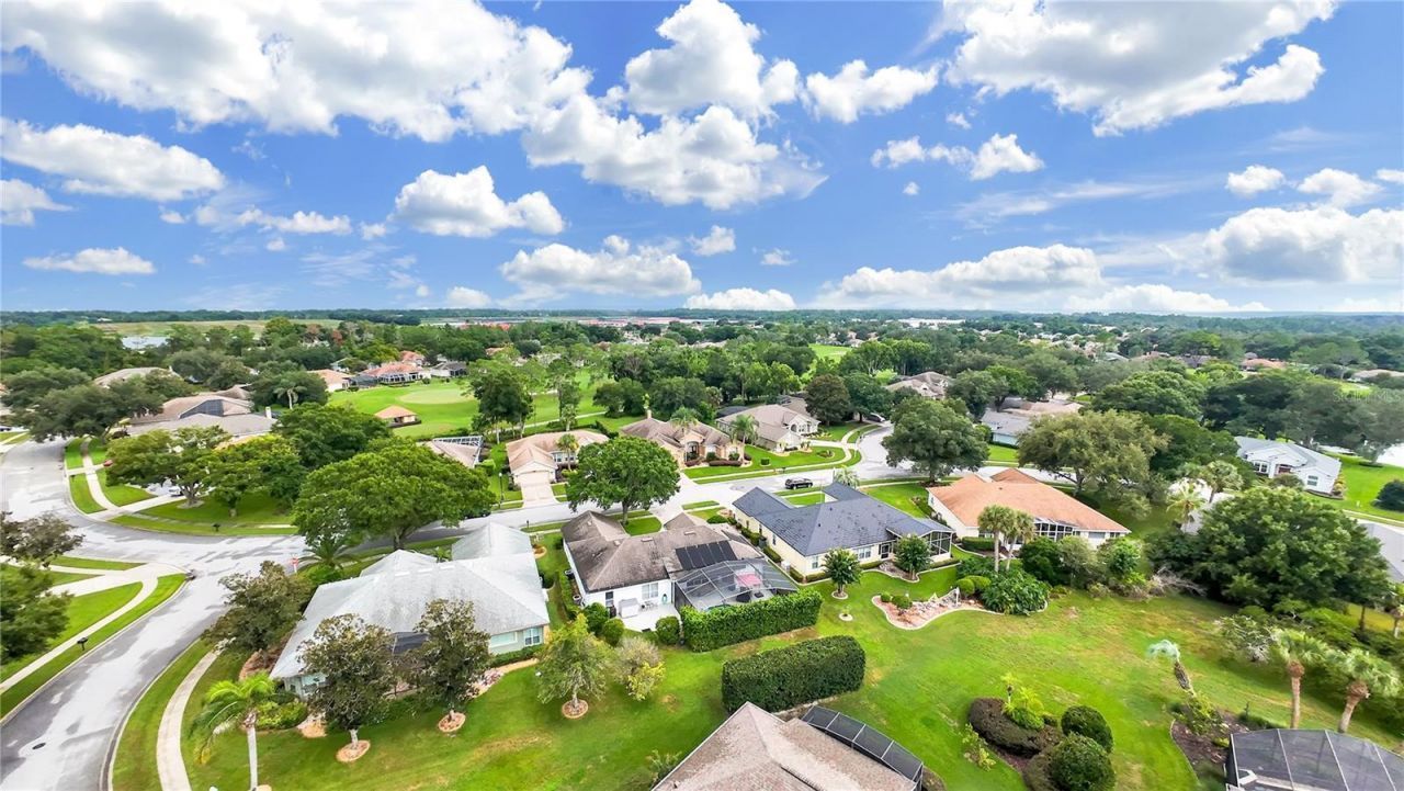 8063 Laurel Ridge Drive , Mount Dora, FL 32757 Photo