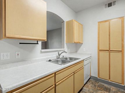 6850 Sharlands Avenue, Unit U1120, Reno, NV 89523 Photo