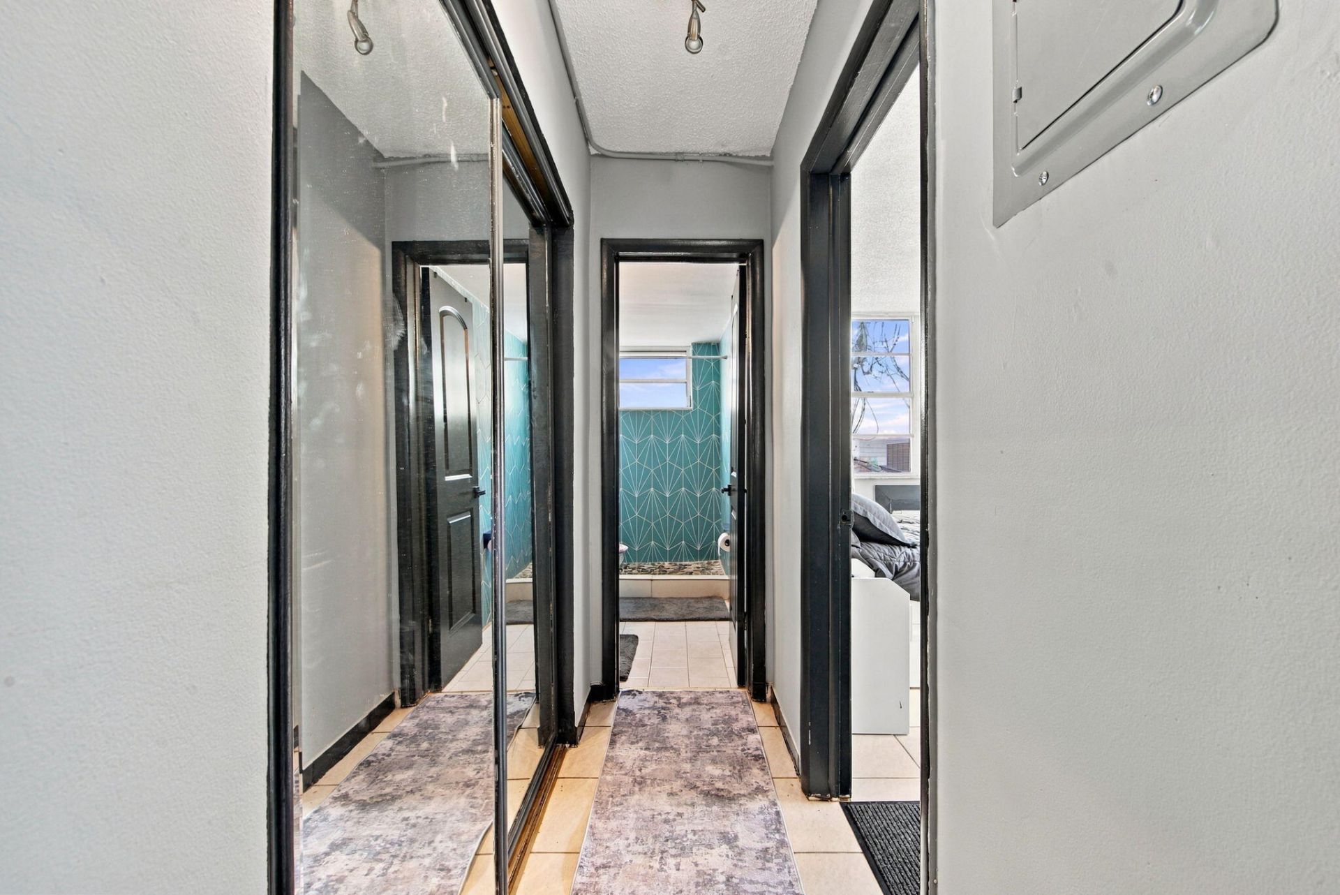 713 Collins Avenue, Unit 39, Miami Beach, FL 33139 Photo