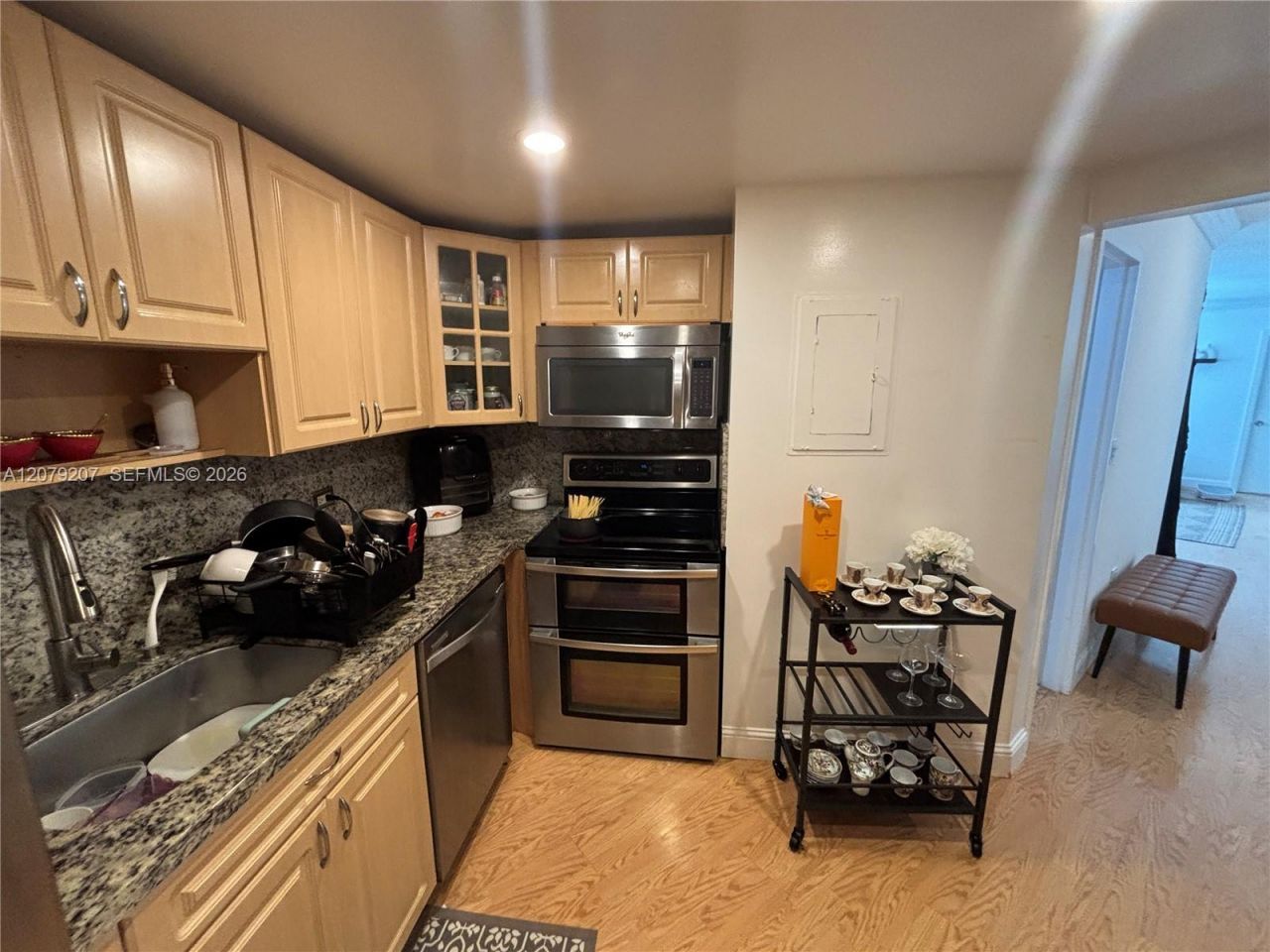 999 Brickell Bay Dr, Unit 1105, Miami, FL 33131 Photo