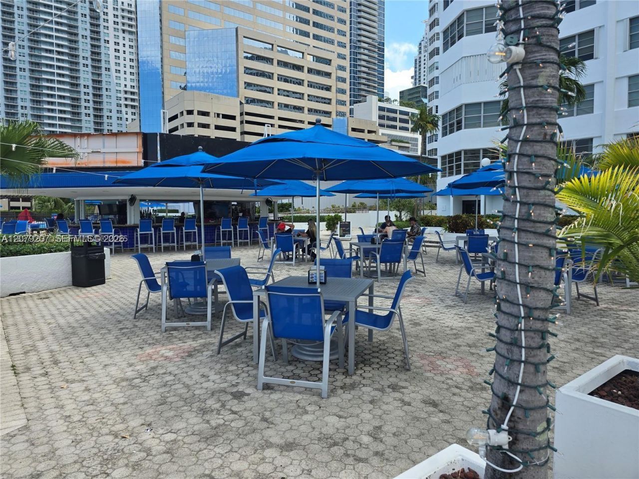 999 Brickell Bay Dr, Unit 1105, Miami, FL 33131 Photo