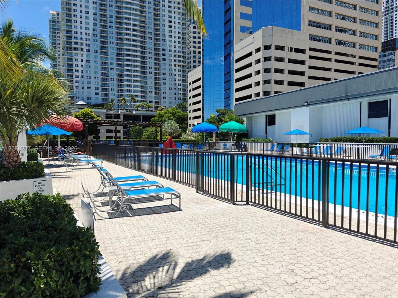 999 Brickell Bay Dr, Unit 1105, Miami, FL 33131 Photo