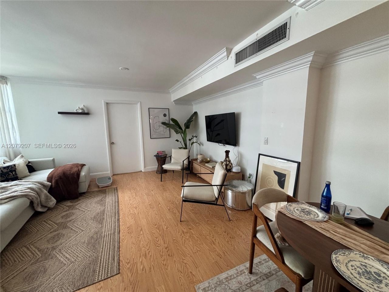999 Brickell Bay Dr, Unit 1105, Miami, FL 33131 Photo