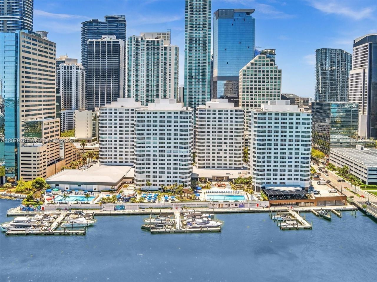 999 Brickell Bay Dr, Unit 1105, Miami, FL 33131 Photo