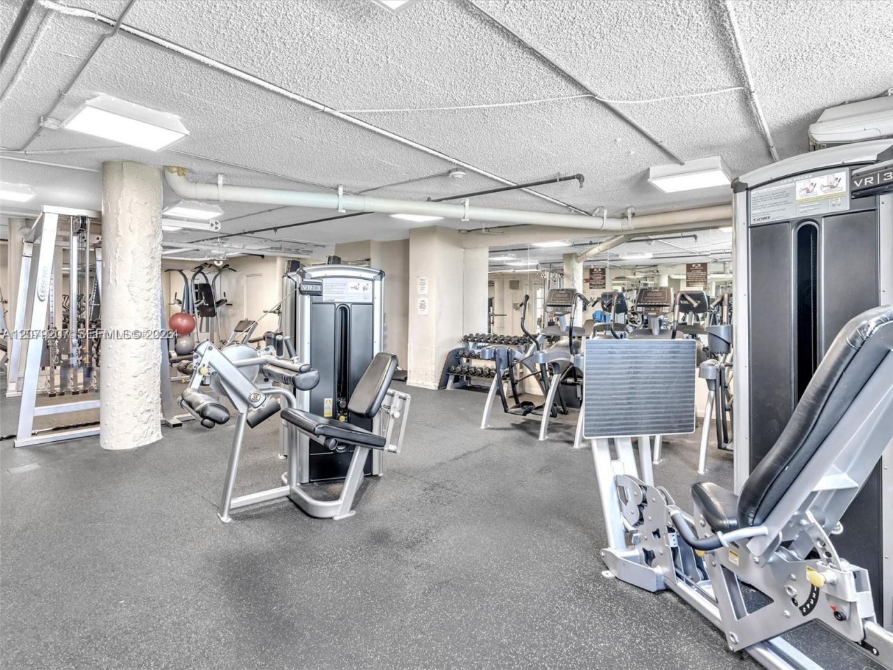 999 Brickell Bay Dr, Unit 1105, Miami, FL 33131 Photo