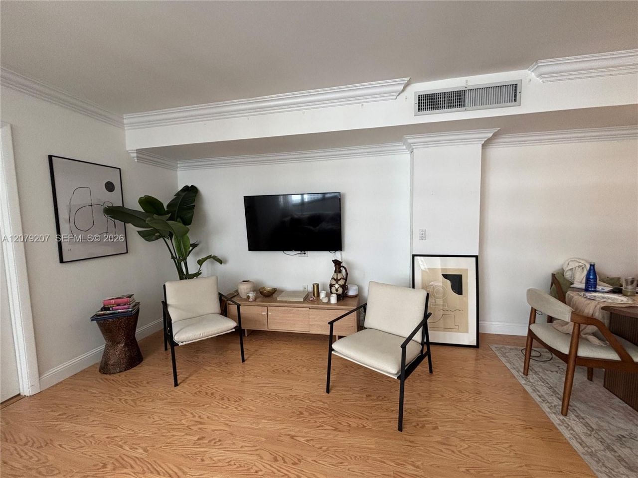 999 Brickell Bay Dr, Unit 1105, Miami, FL 33131 Photo