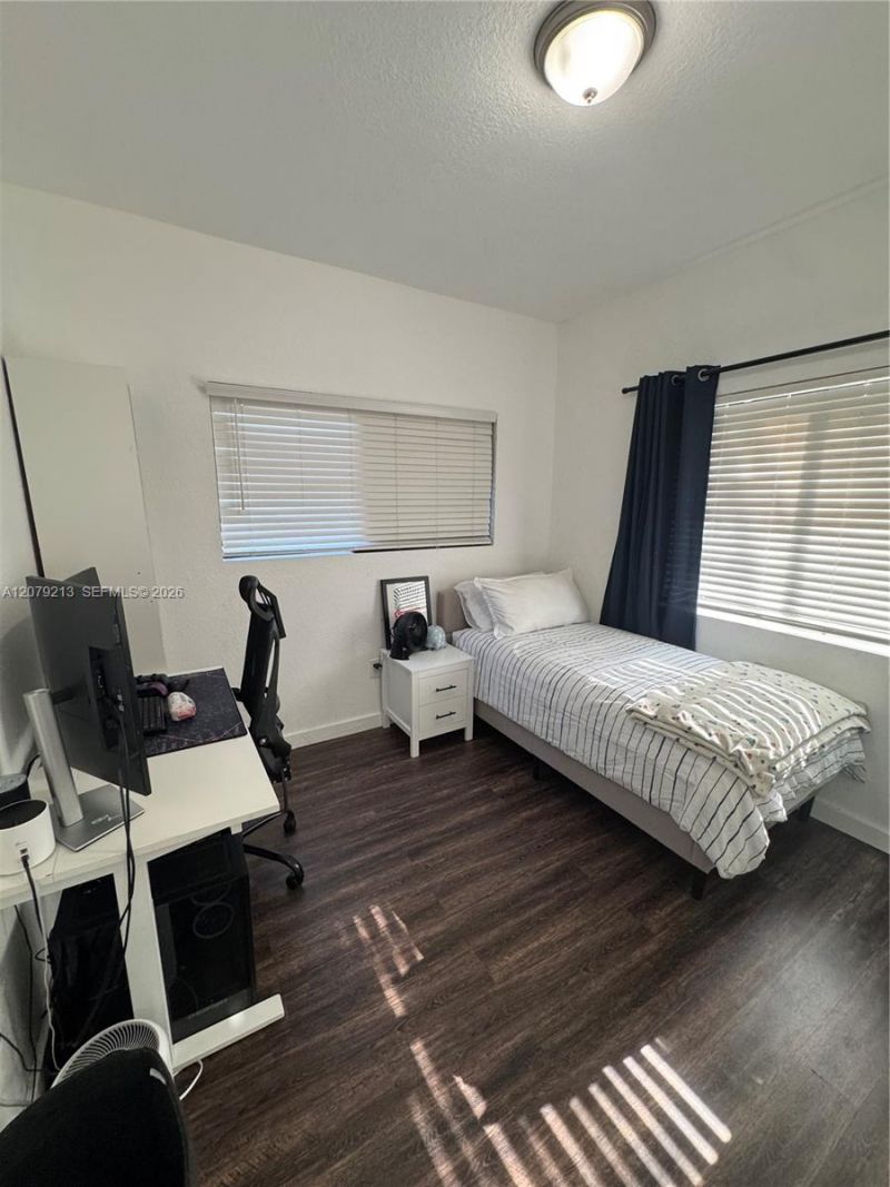 10841 NE 2nd Pl, Miami, FL 33161 Photo