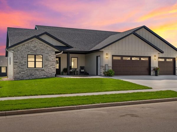 2910 Beyer ROAD, Holmen, WI 54636