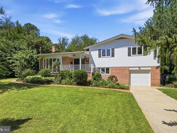 6505 FRIARS COURT, BETHESDA, MD 20817