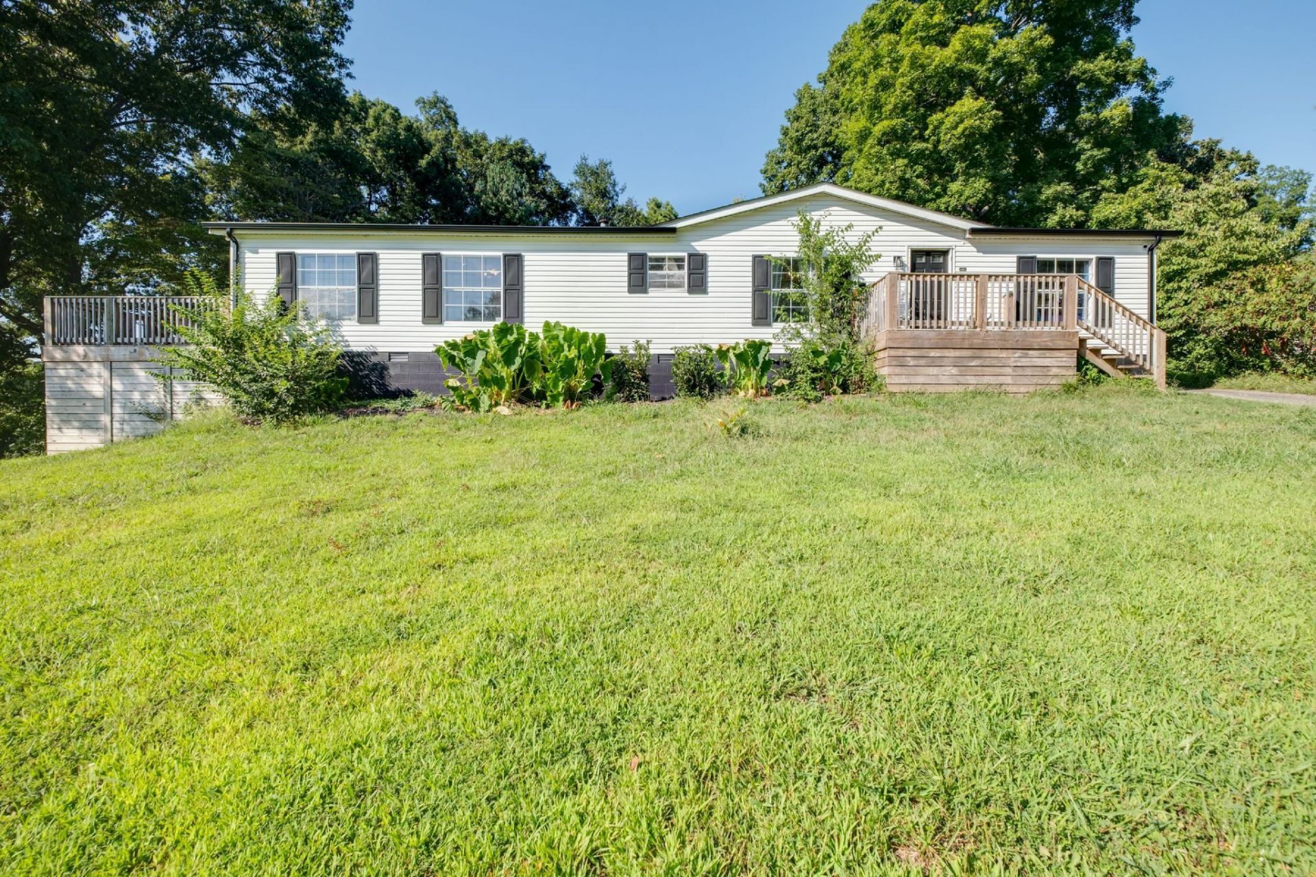 3803 Old Greenbrier Pike, Springfield, TN 37172 Main Photo