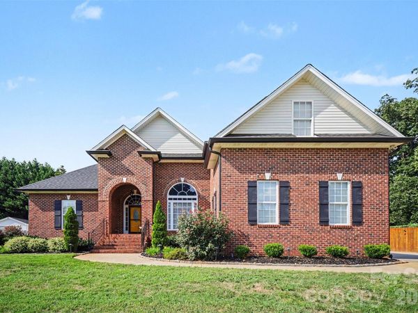 2013 Buckthorn Court, Gastonia, NC 28056