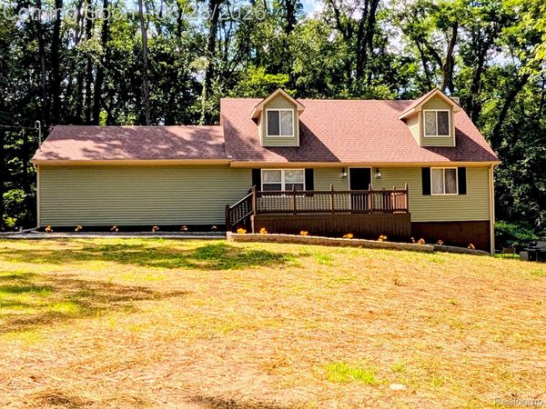 15196 Shiawassee Drive, Argentine Township, Mi 48418
