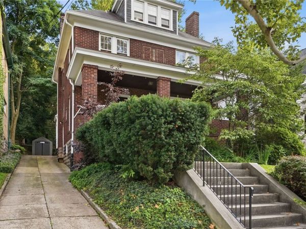 5444 Bartlett St, Pittsburgh, PA 15217