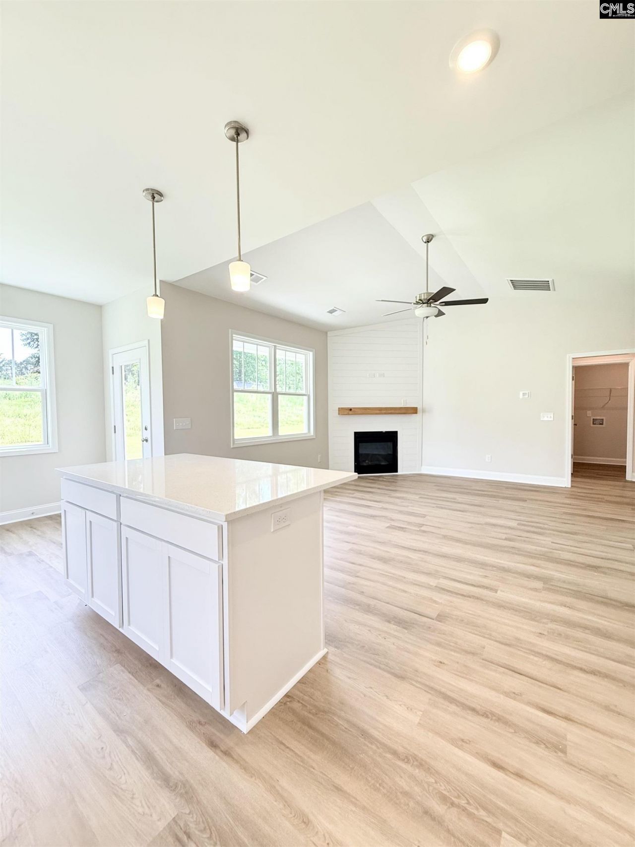 179 Andover Way  Photo 16