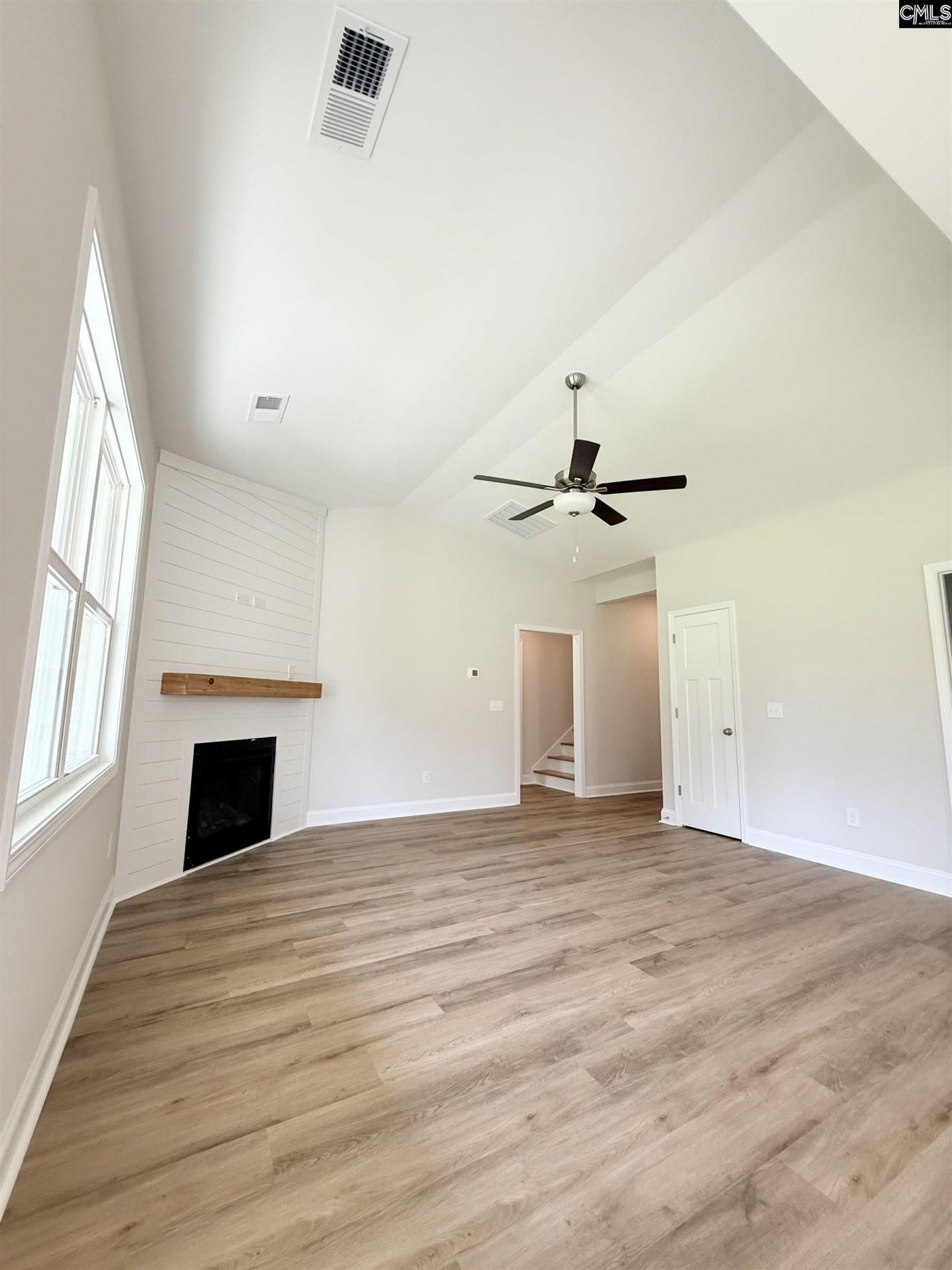 179 Andover Way  Photo 18