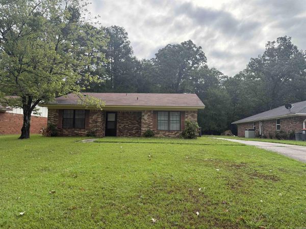 6504 S MULBERRY Street , Pine Bluff, AR 71603