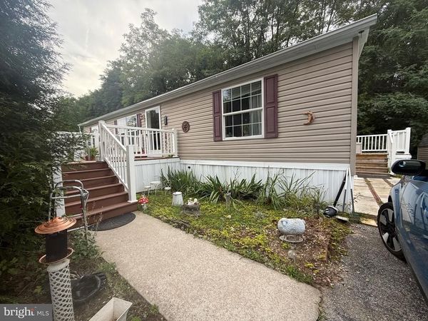 56 CHEROKEE DRIVE , WINDSOR, PA 17366