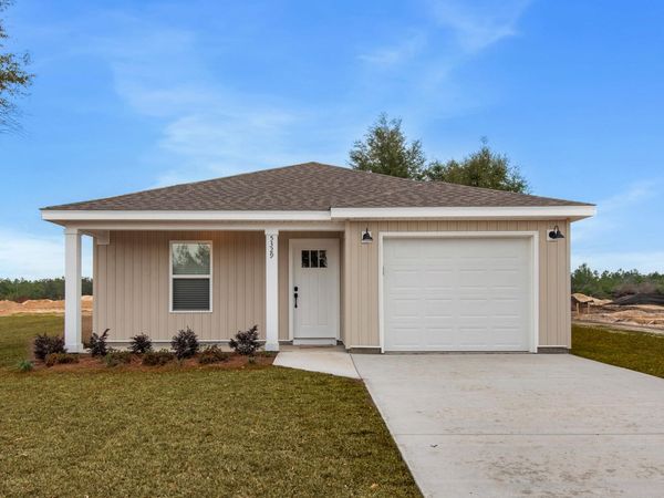 5432 Bayleaf Drive, Crestview, FL 32539