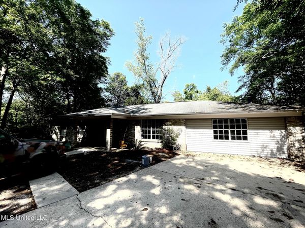 7402 Joy Drive, Gautier, MS 39553