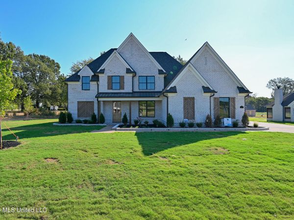 124 Oakworth Drive, Hernando, MS 38632