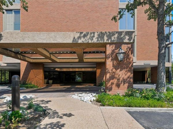 1900 E Girard Place , Unit 203, Englewood, CO 80113