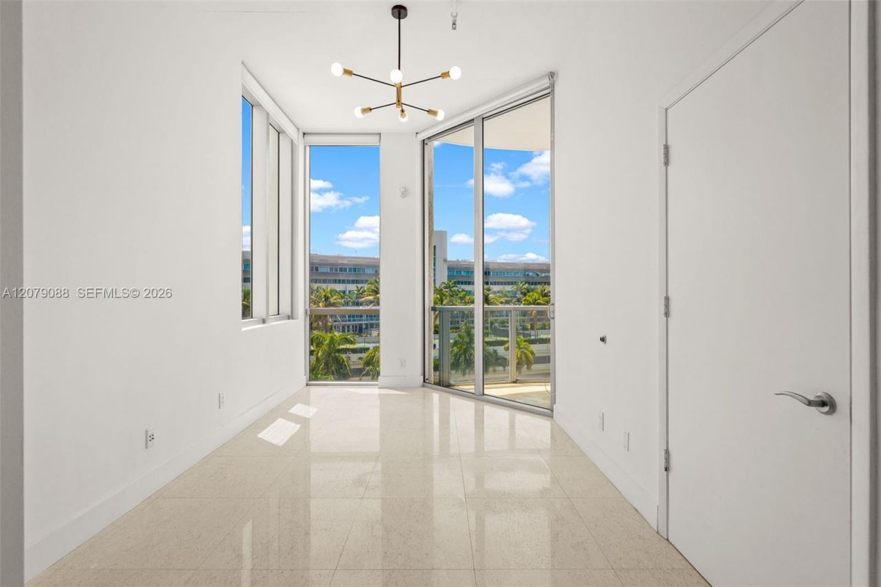 3029 NE 188th St, Unit 618, Aventura, FL 33180 Photo