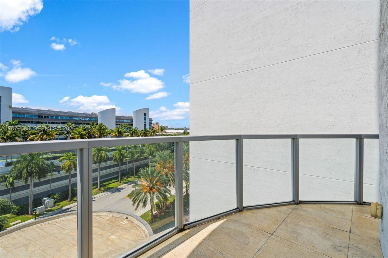 3029 NE 188th St, Unit 618, Aventura, FL 33180 Photo