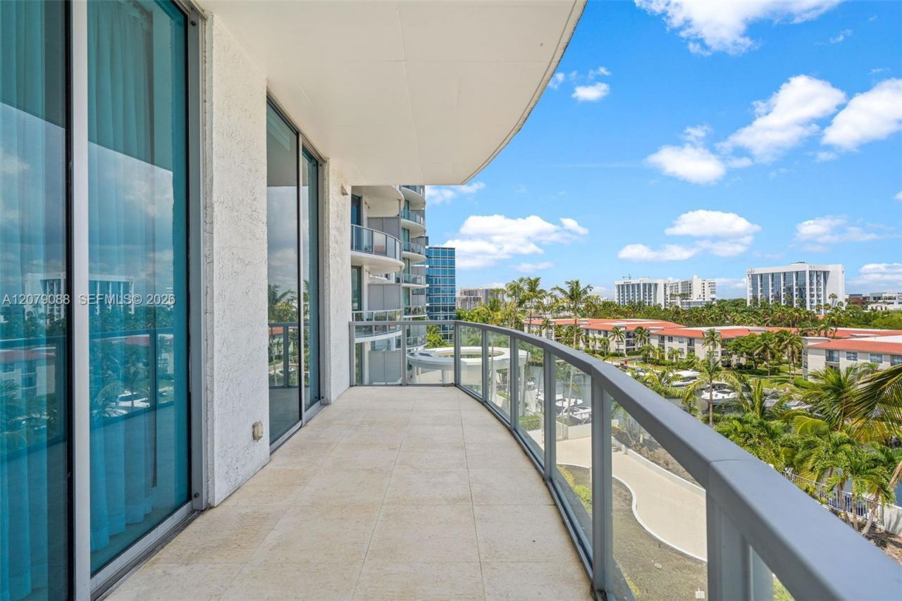3029 NE 188th St, Unit 618, Aventura, FL 33180 Photo