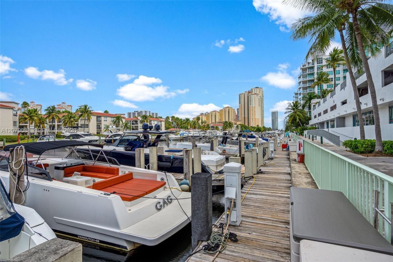 3029 NE 188th St, Unit 618, Aventura, FL 33180 Photo