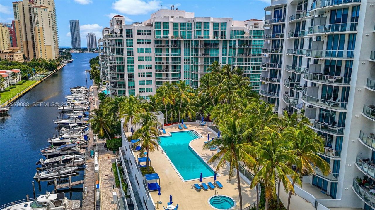 3029 NE 188th St, Unit 618, Aventura, FL 33180 Photo