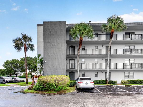 9440 SW 8TH Street, Unit 401, Boca Raton, FL 33428