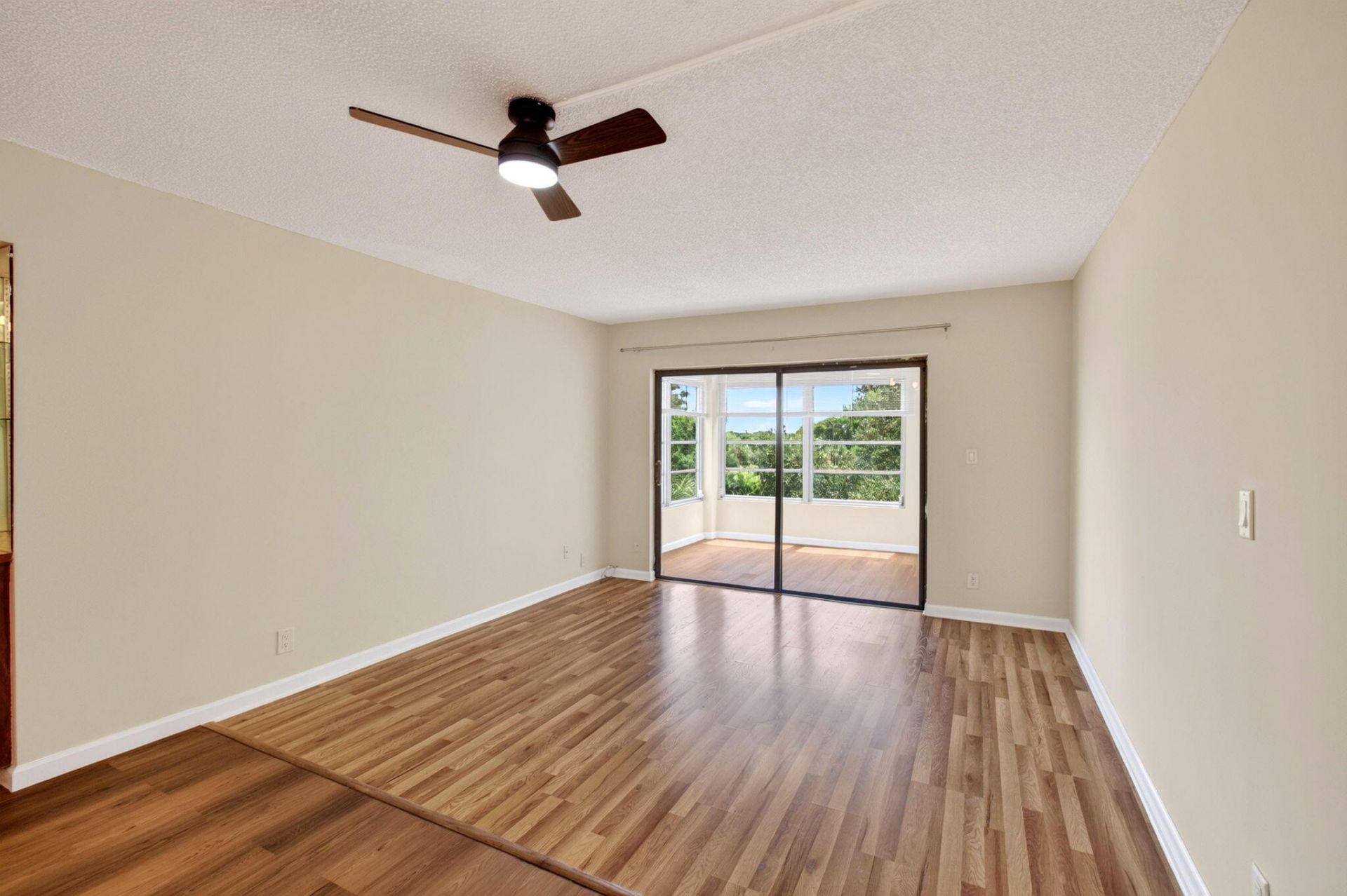 9440 SW 8th Street, Unit 401, Boca Raton, FL 33428 Photo