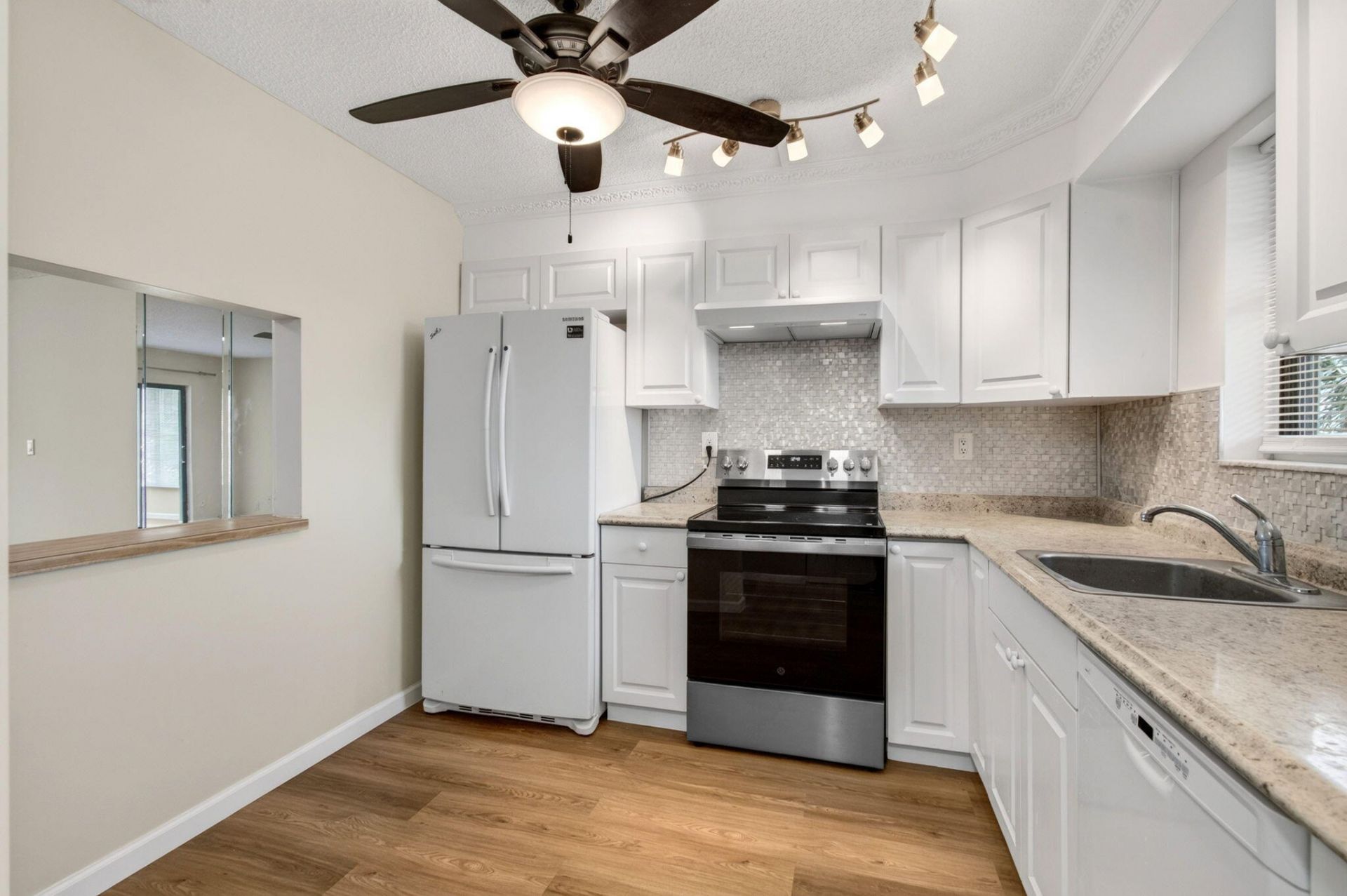 9440 SW 8th Street, Unit 401, Boca Raton, FL 33428 Photo