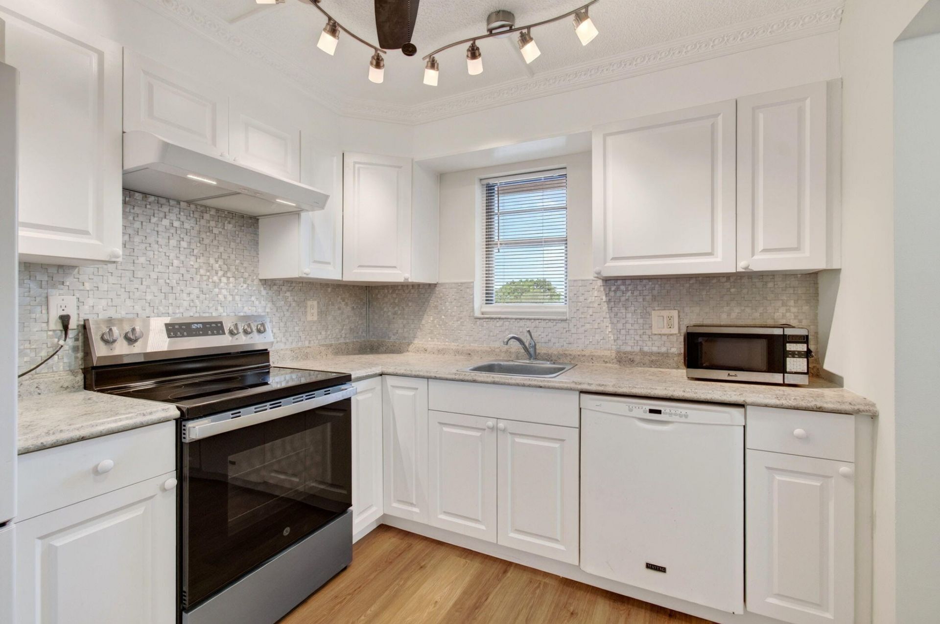 9440 SW 8th Street, Unit 401, Boca Raton, FL 33428 Photo