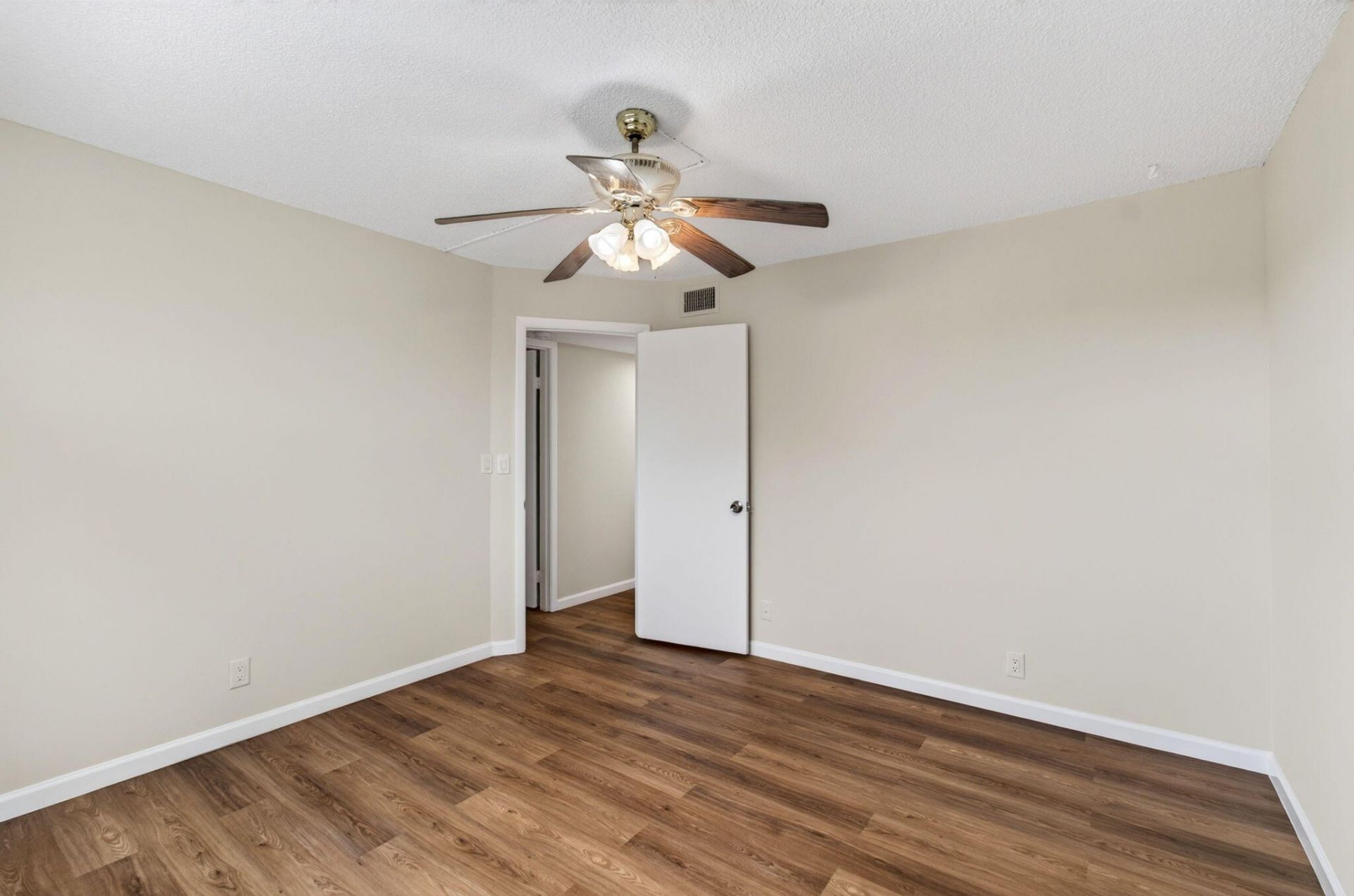 9440 SW 8th Street, Unit 401, Boca Raton, FL 33428 Photo