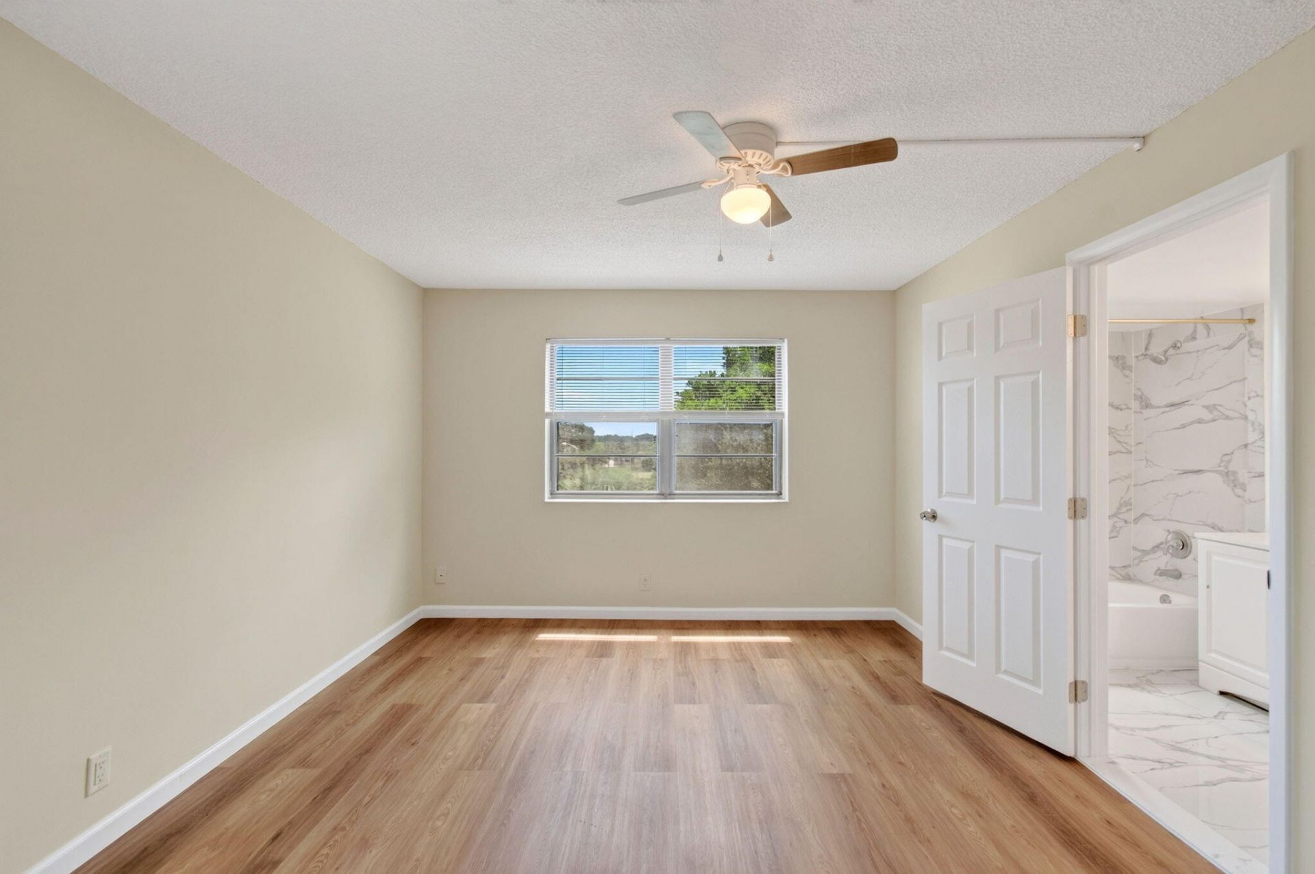9440 SW 8th Street, Unit 401, Boca Raton, FL 33428 Photo