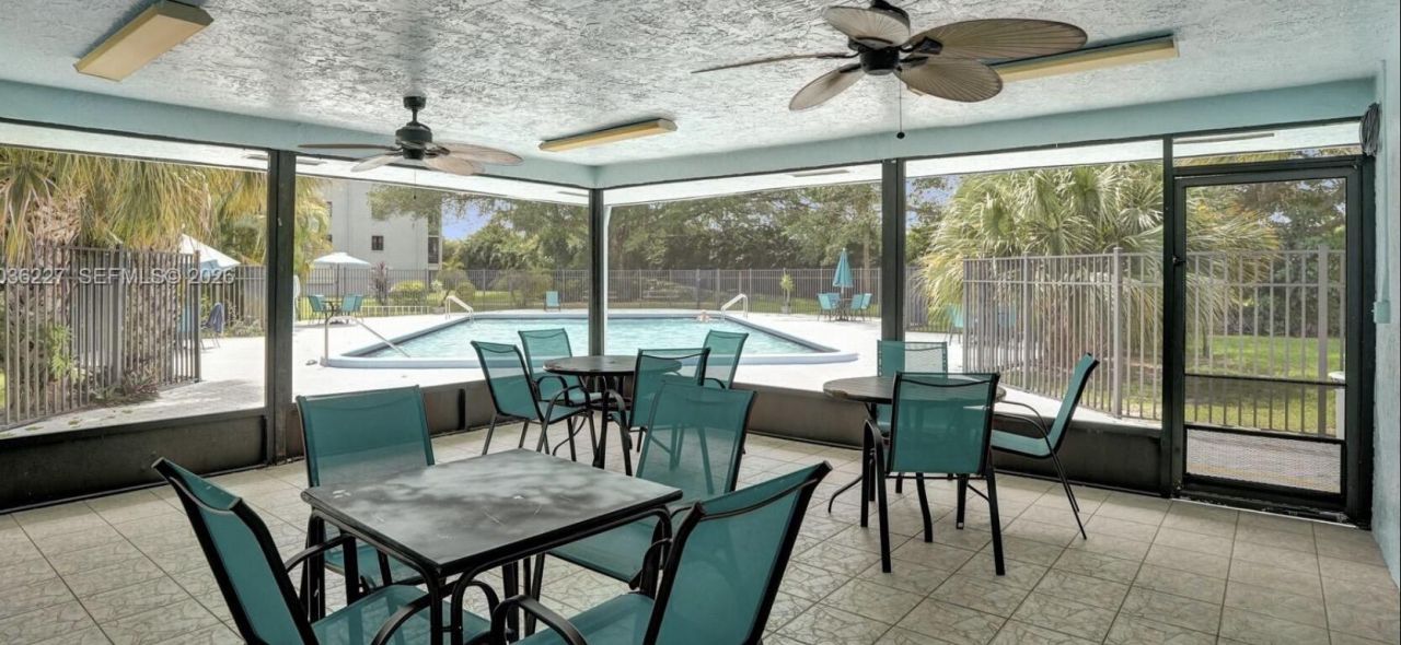 9440 SW 8th Street, Unit 401, Boca Raton, FL 33428 Photo
