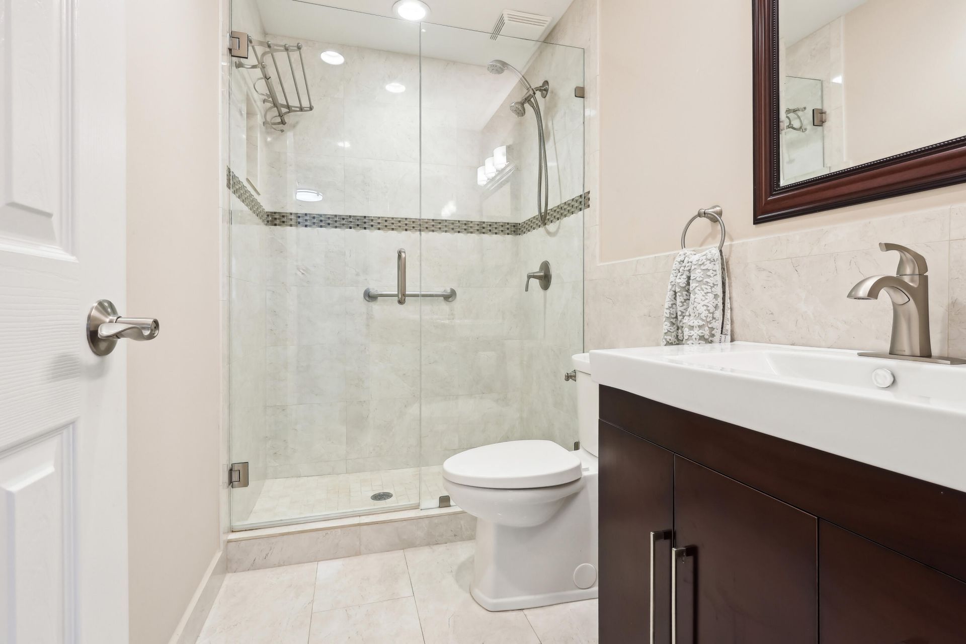 206 Lake Susan Lane, West Palm Beach, FL 33411 Photo