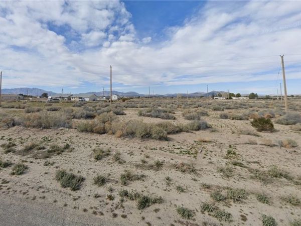 130 N Sisk Street , Pahrump, NV 89060