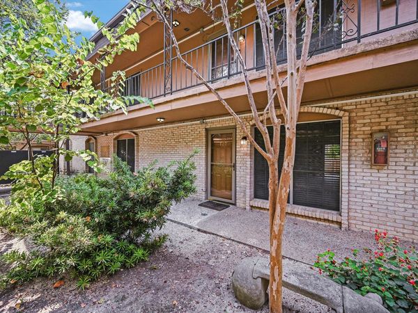 7801 Shoal Creek BLVD, Unit 127, Austin, TX 78757