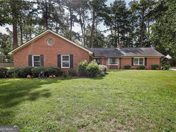 205 W 4Th Street, Springfield, GA 31329