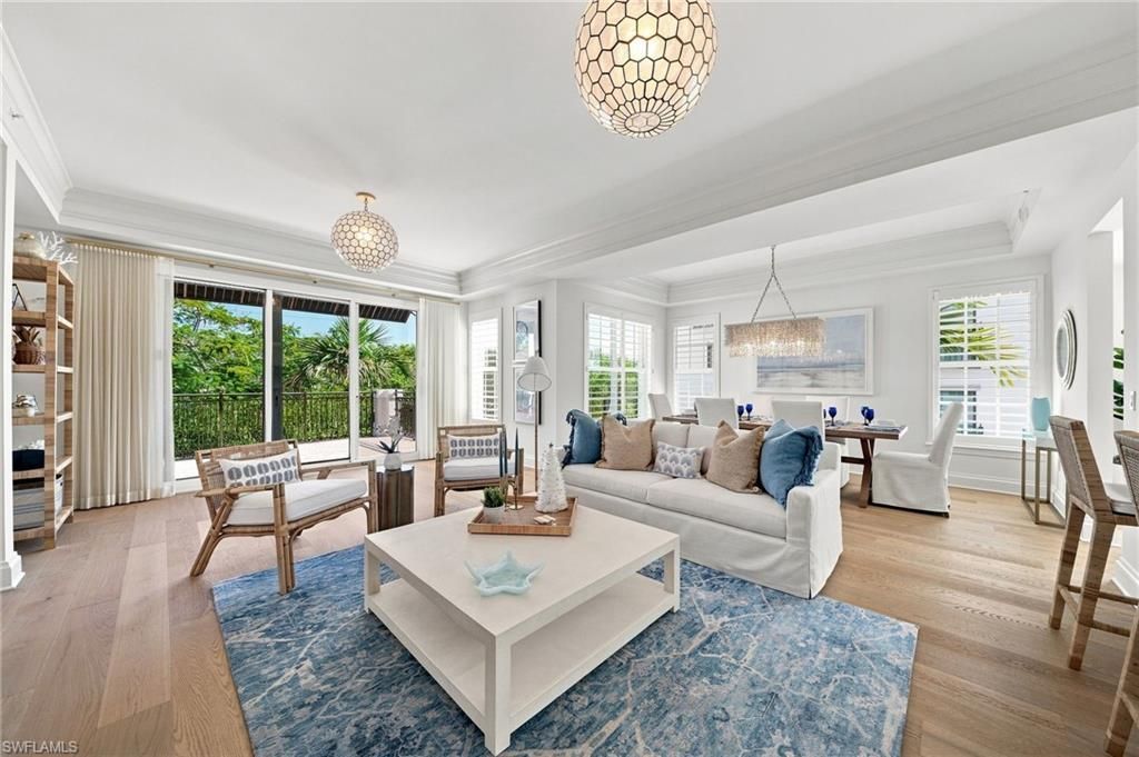 411 6th St S, Unit 301, Naples, FL 34102 Photo